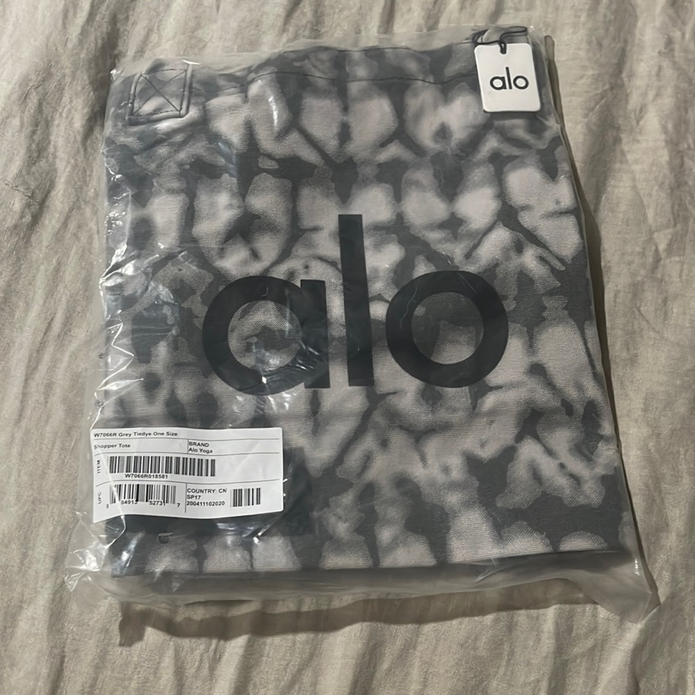 Alo tote